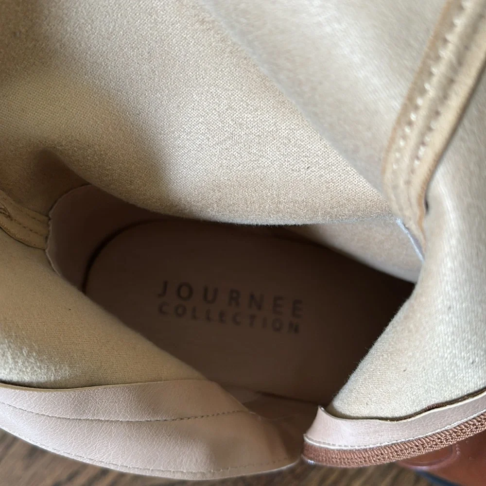 Journee Collection Brown Patent Vegan Leather Icelyn Calf Lug Boots 9.5 NWOB - Picture 10 of 15